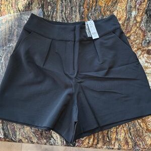 High Waist Pleated Shorts - New York & Co. - Small